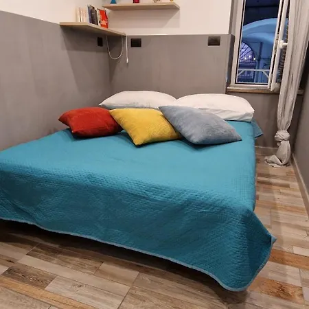 Apartment Blumon Neapel