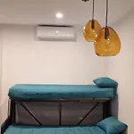 Mooniq * Νάπολη